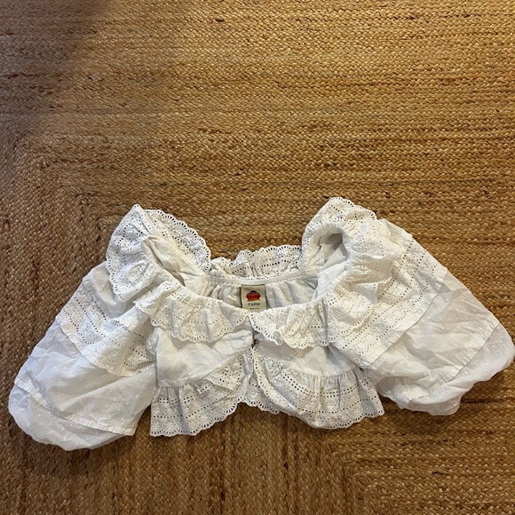 FARM Rio White Eyelet Ruffle Blouse size small - Picture 2 of 4